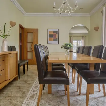 Beautiful 8-Bed Golf Villa In Vilamoura Algarve Exterior photo