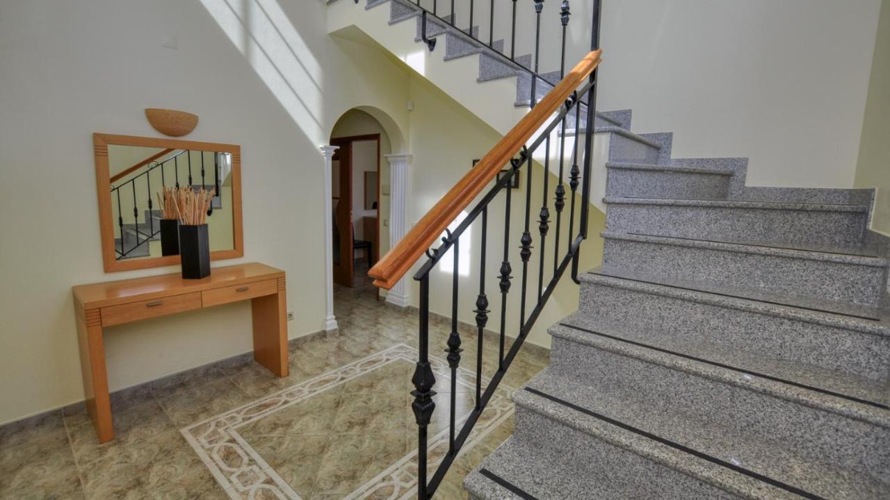 Beautiful 8-bed Golf In Algarve Vilamoura